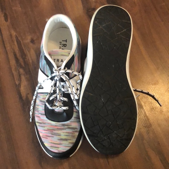 TRAQ by Algeria shoes - Picture 2 of 4